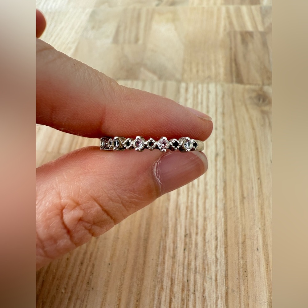 925 Sterling silver dainty cubic zirconia ring size 8